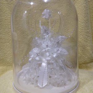 Wedding Cake Topper, New, in display case.